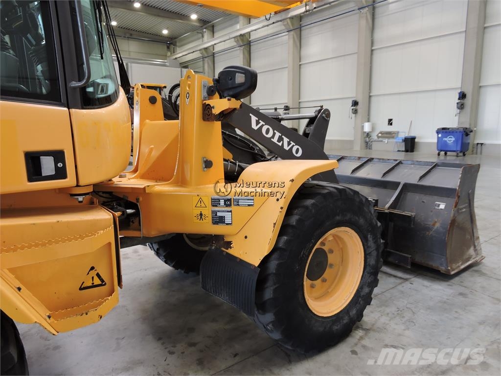 Volvo L35G + Fork Wielladers
