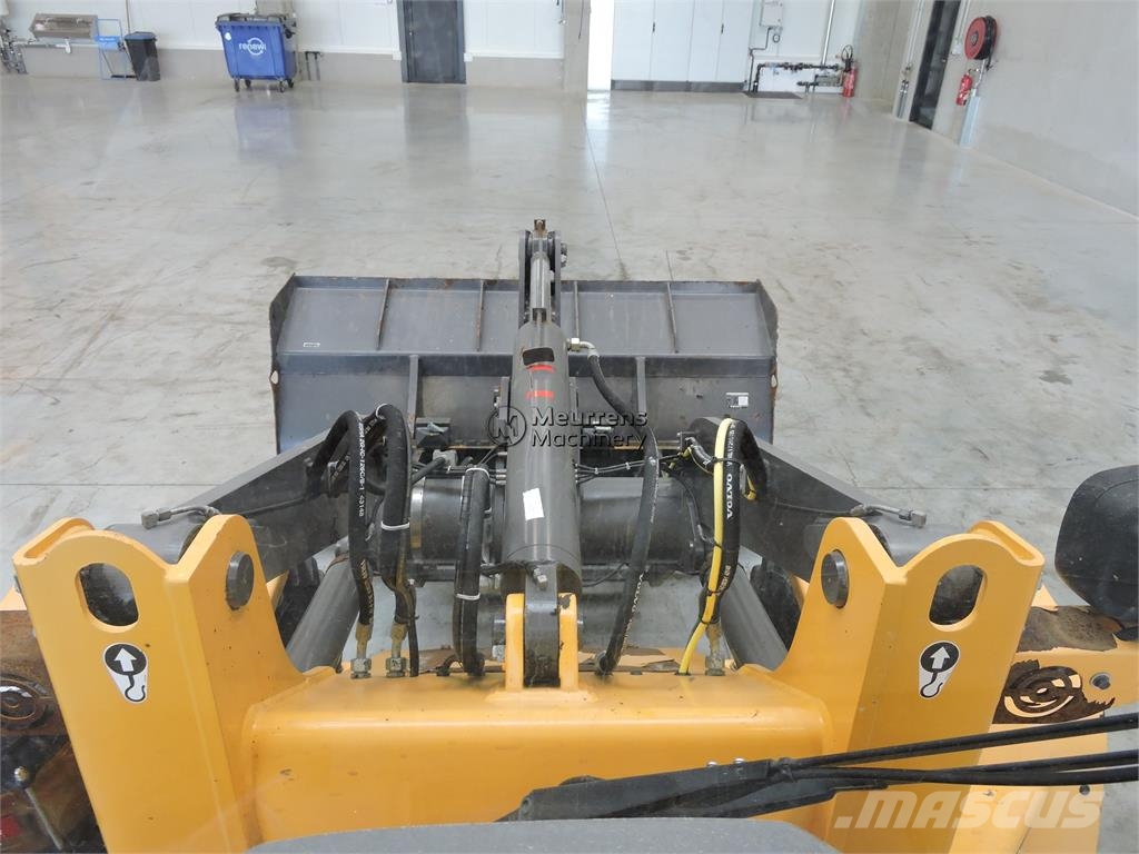 Volvo L35G + Fork Wielladers