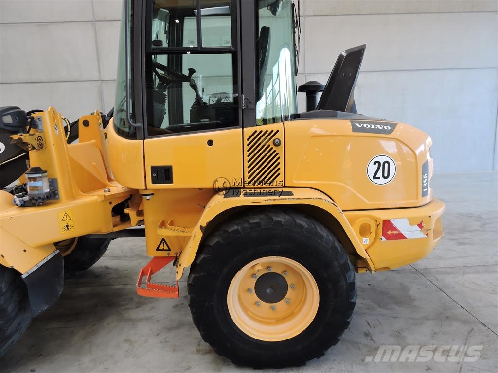 Volvo L35G + Fork Wielladers