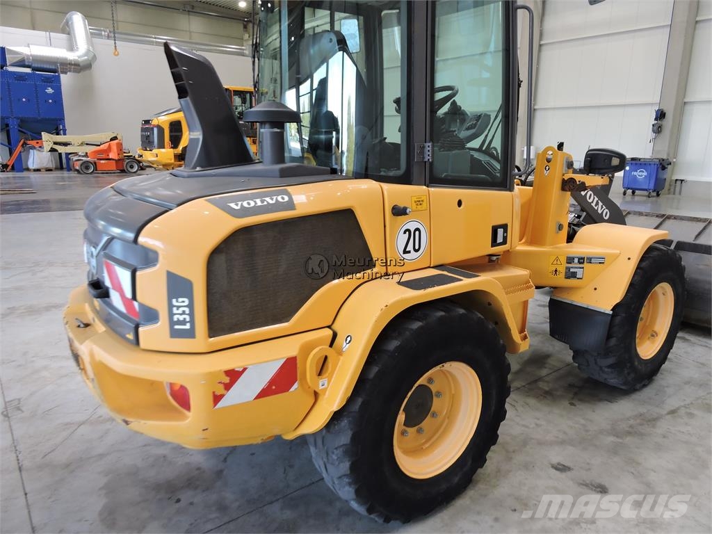 Volvo L35G + Fork Wielladers