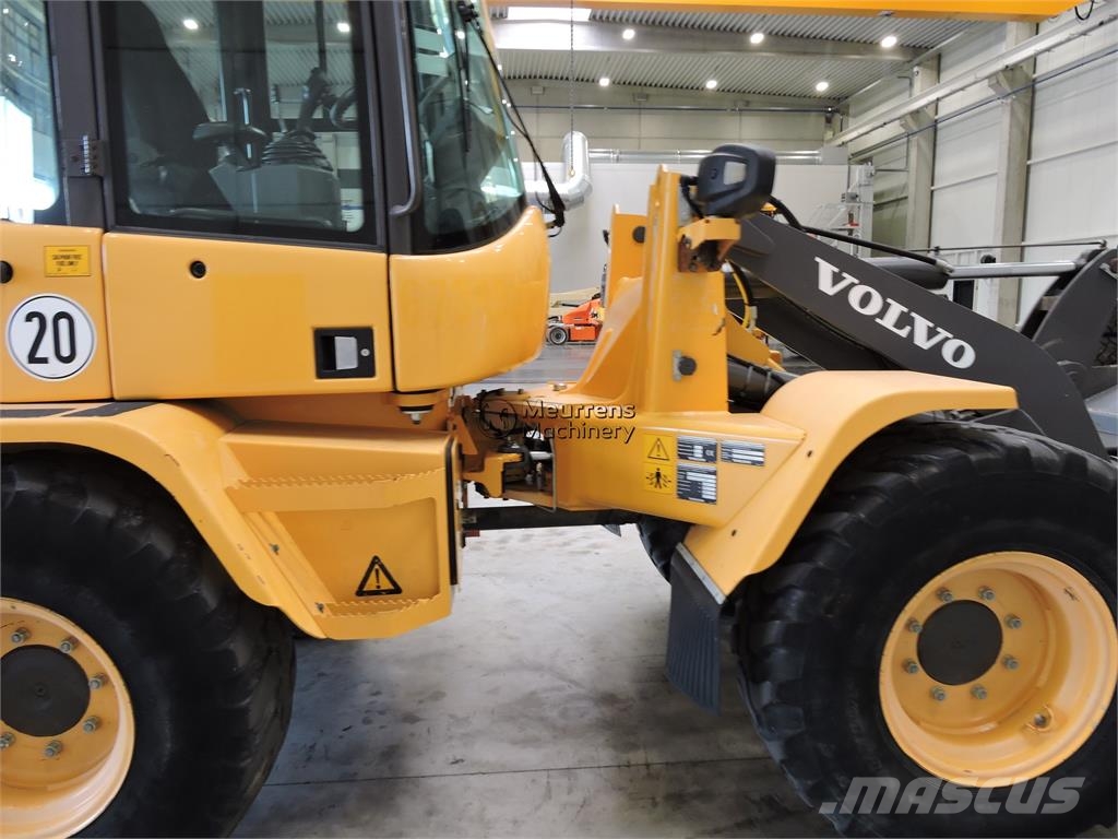 Volvo L35G + Fork Wielladers