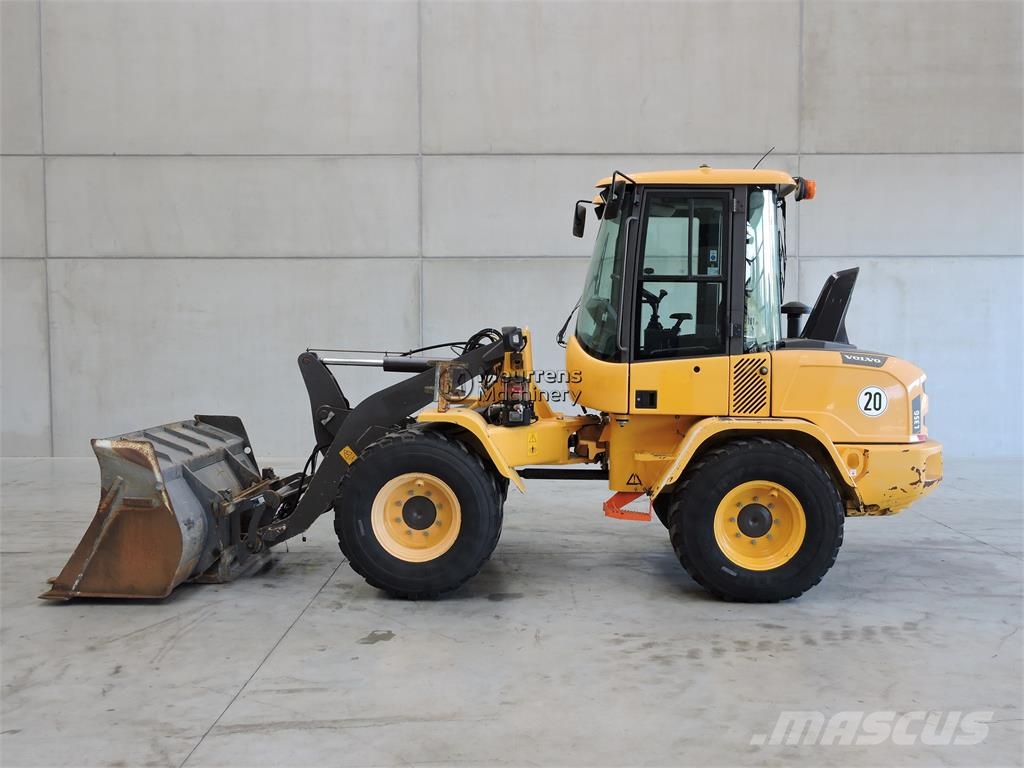 Volvo L35G + Fork Wielladers