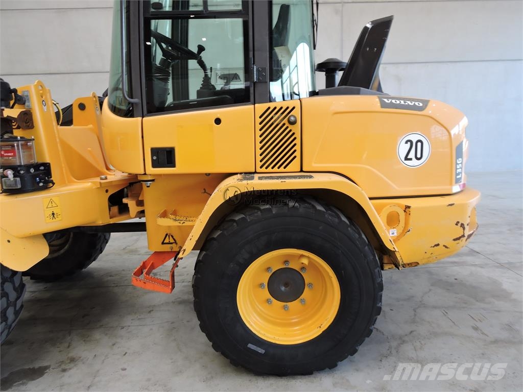 Volvo L35G + Fork Wielladers