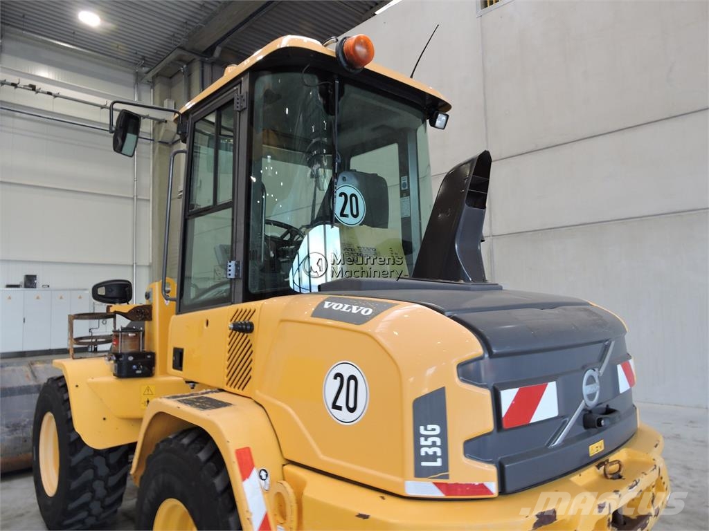 Volvo L35G + Fork Wielladers