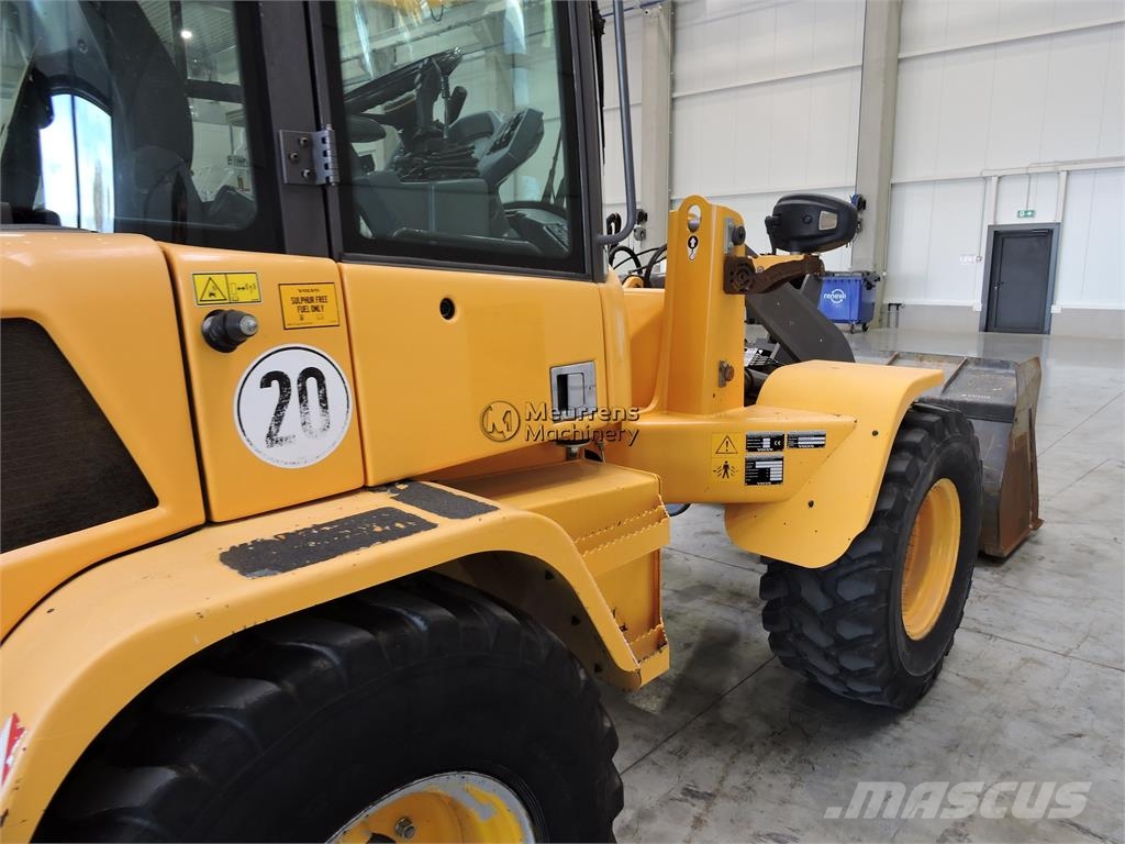 Volvo L35G + Fork Wielladers