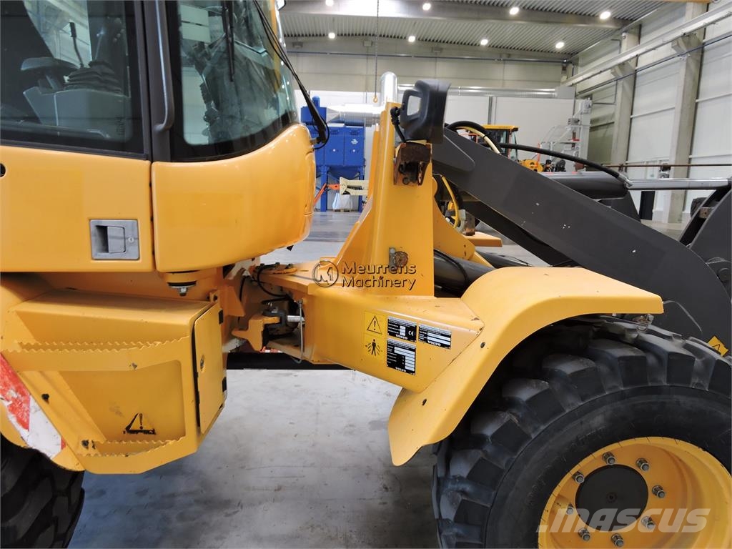 Volvo L35G + Fork Wielladers
