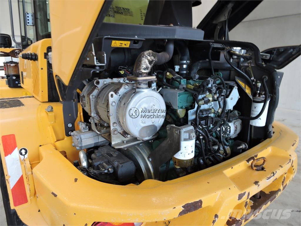 Volvo L35G + Fork Wielladers