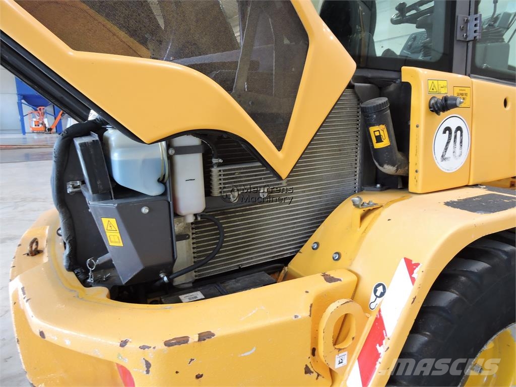 Volvo L35G + Fork Wielladers