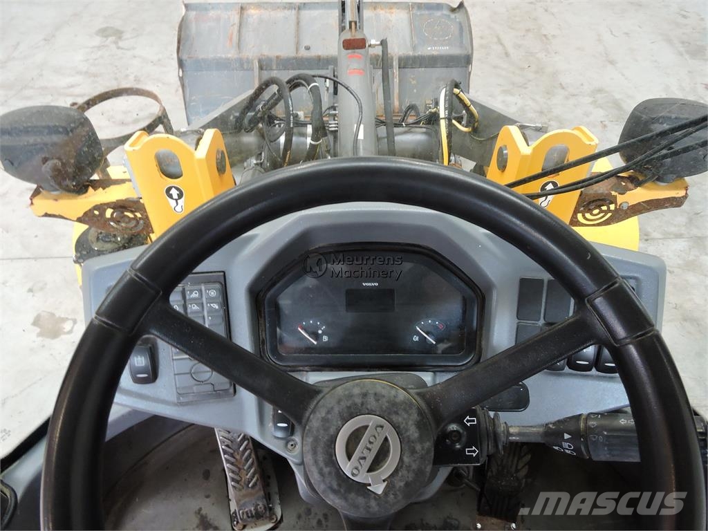 Volvo L35G + Fork Wielladers