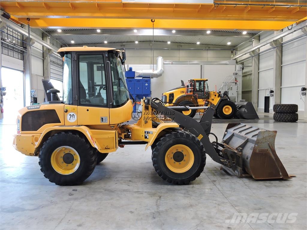 Volvo L35G + Fork Wielladers