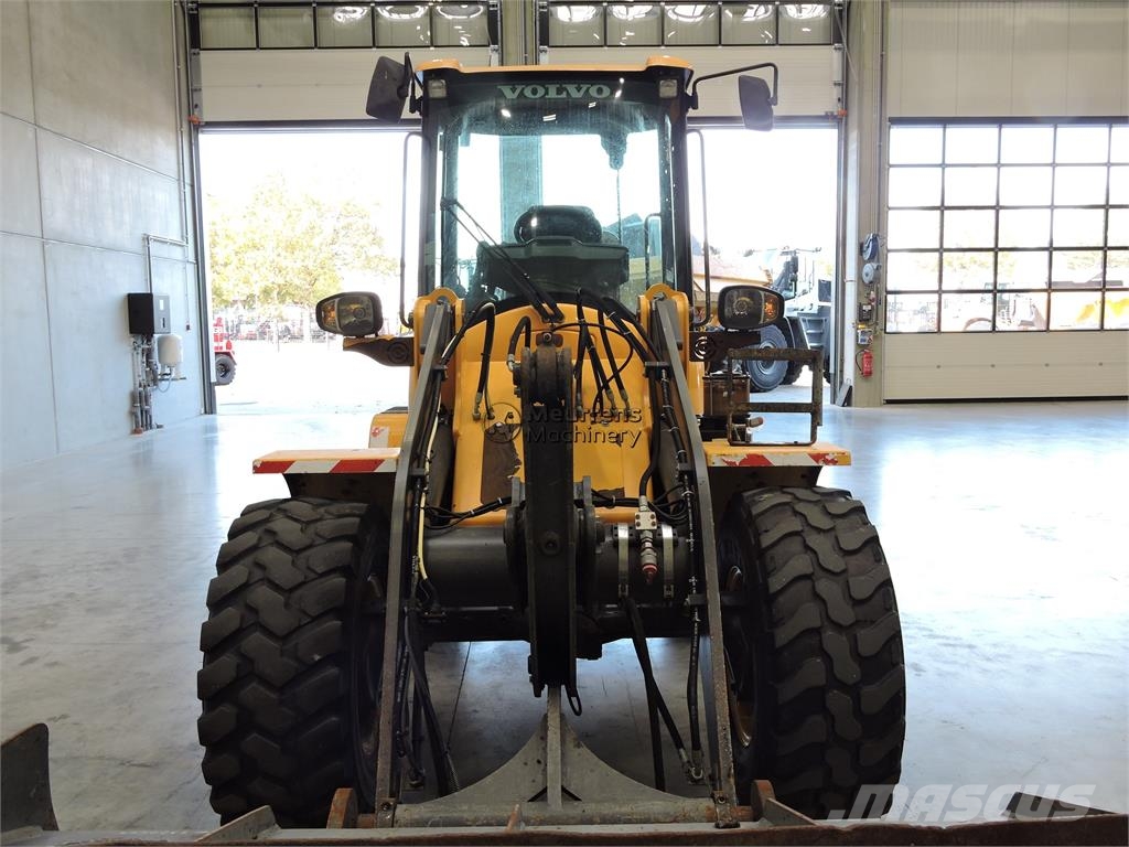 Volvo L35G + Fork Wielladers