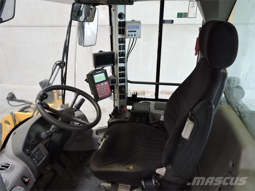 Volvo L90F 3rd Function Hjullastere