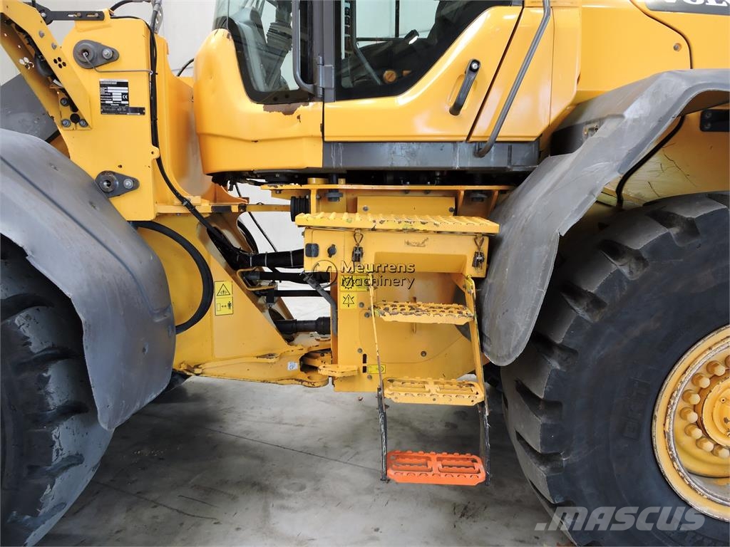 Volvo L90H لوادر بعجل