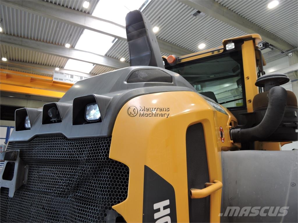 Volvo L90H لوادر بعجل