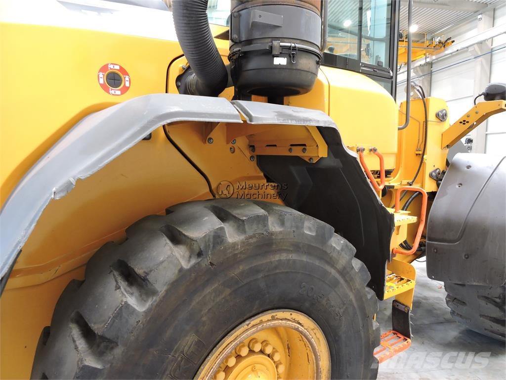 Volvo L90H لوادر بعجل