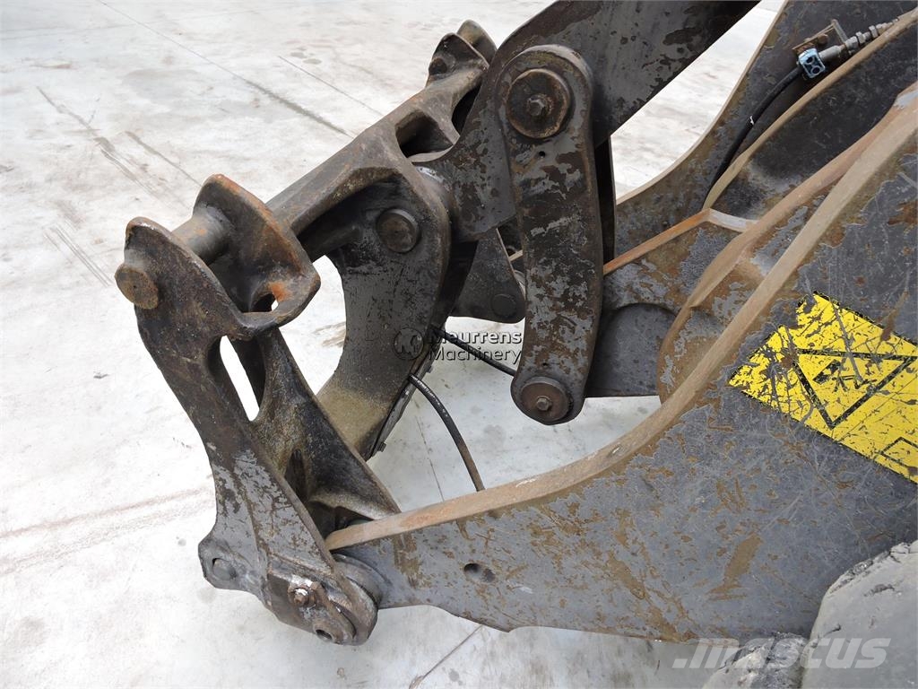 Volvo L90H لوادر بعجل