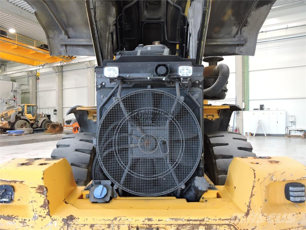 Volvo L90H لوادر بعجل