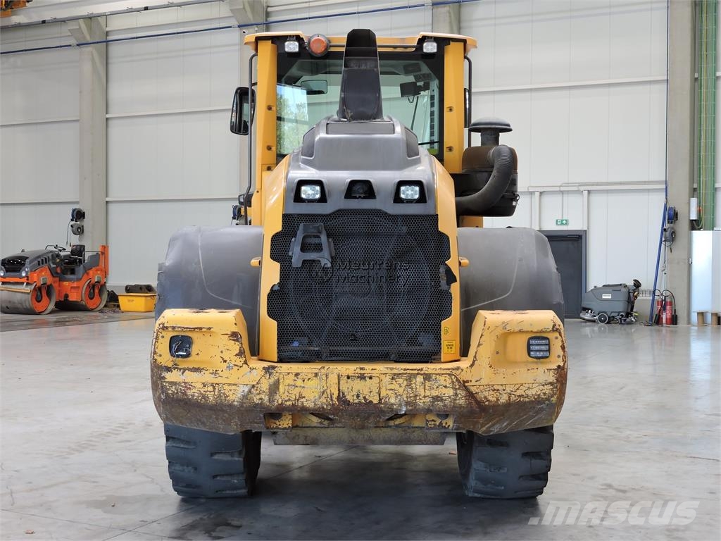 Volvo L90H لوادر بعجل