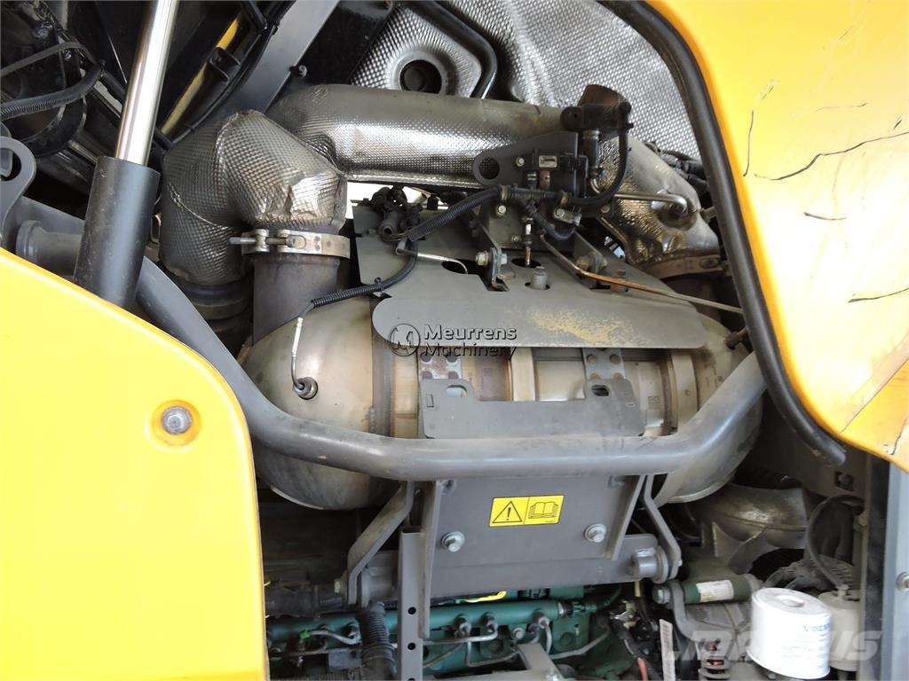 Volvo L90H لوادر بعجل