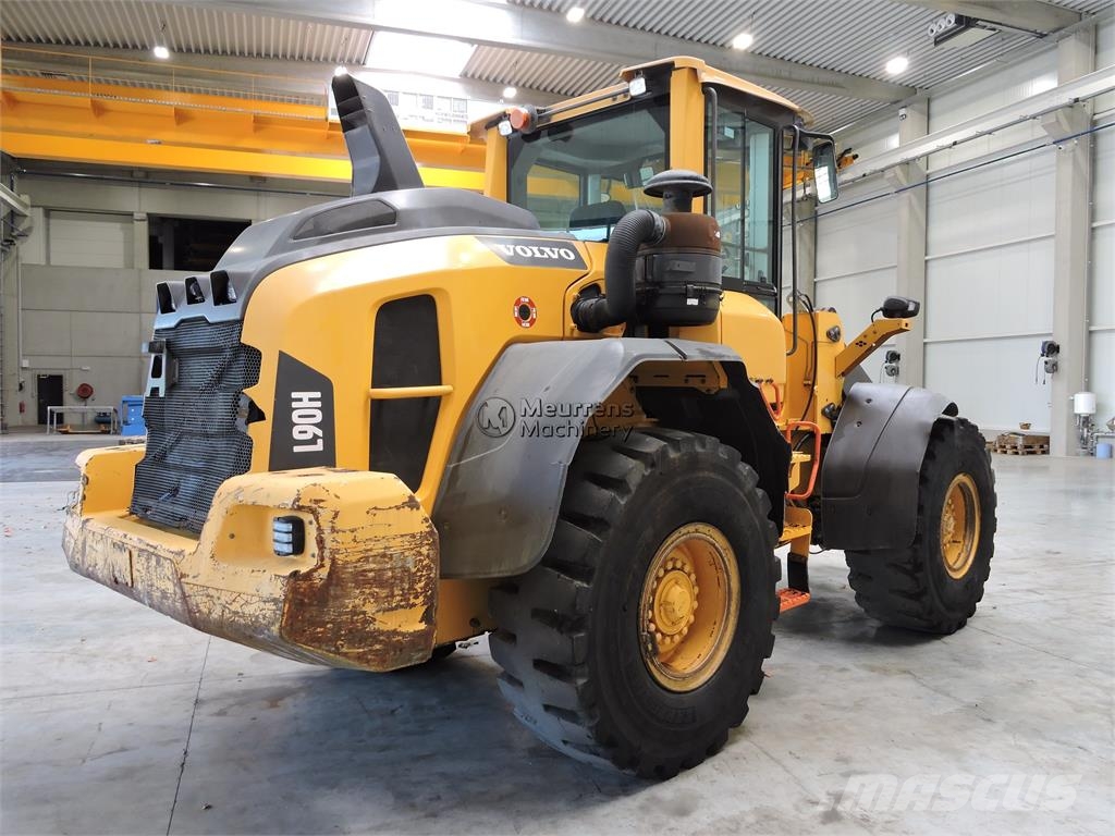 Volvo L90H لوادر بعجل