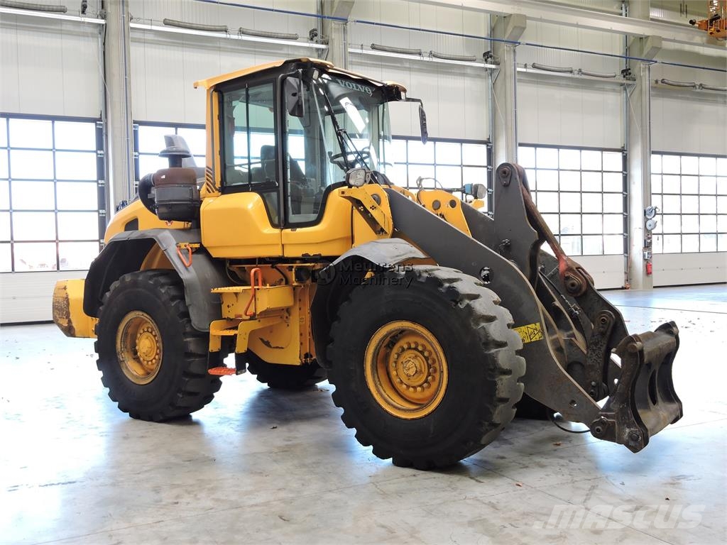 Volvo L90H لوادر بعجل