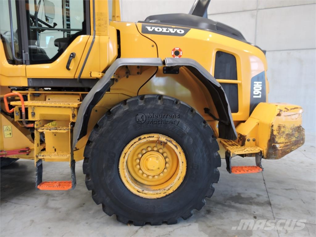 Volvo L90H لوادر بعجل