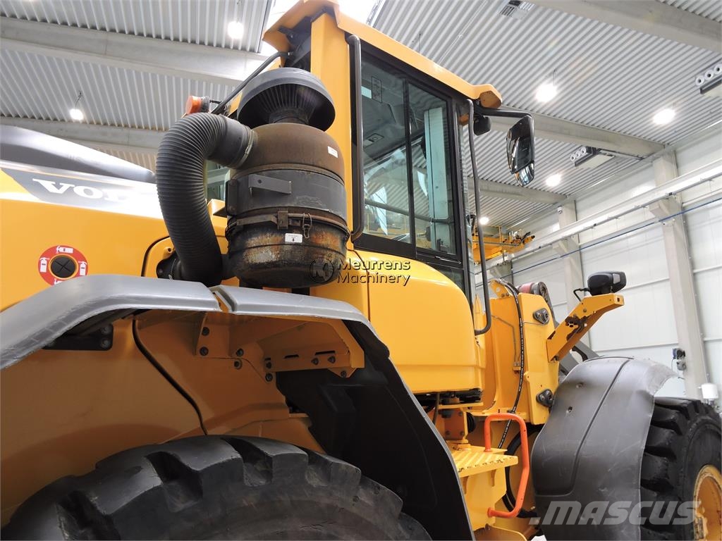 Volvo L90H لوادر بعجل