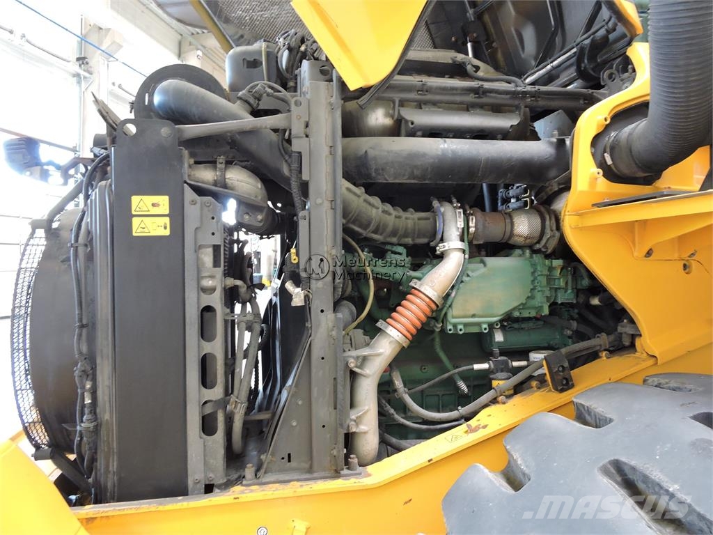 Volvo L90H لوادر بعجل