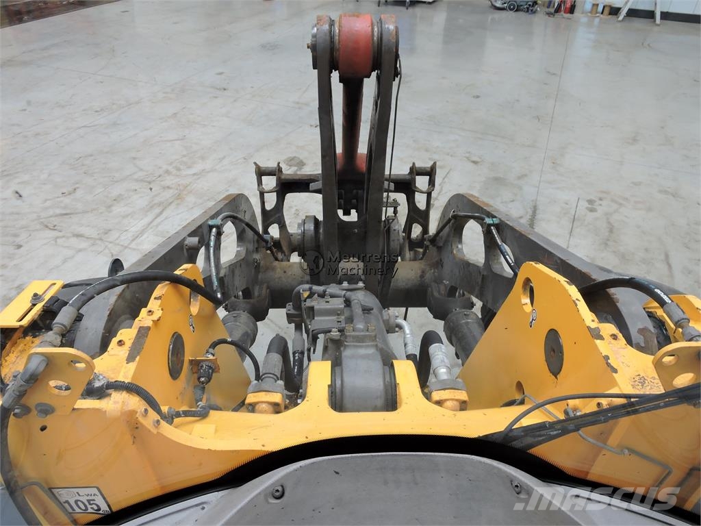 Volvo L90H لوادر بعجل