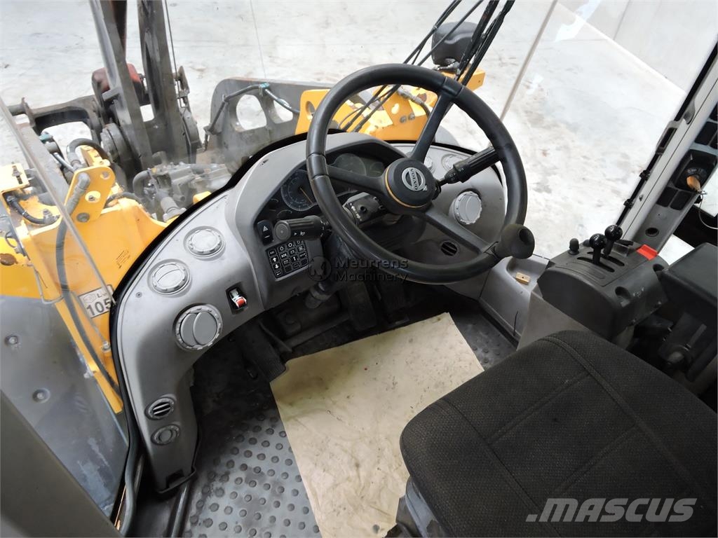 Volvo L90H لوادر بعجل