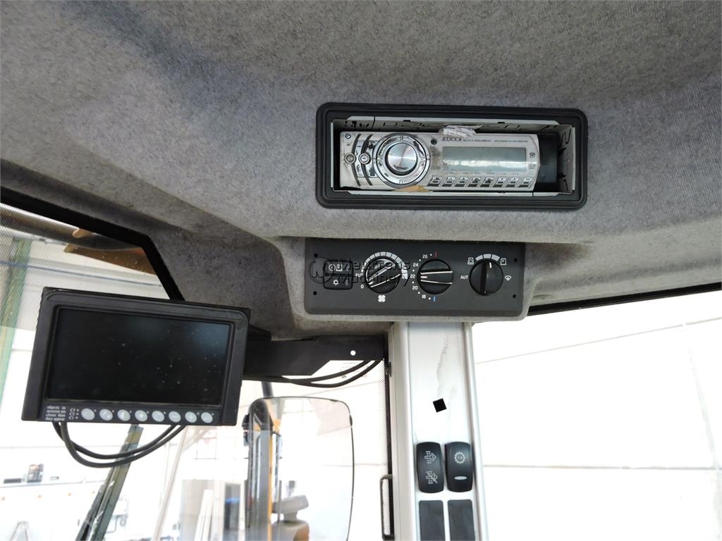 Volvo L90H لوادر بعجل
