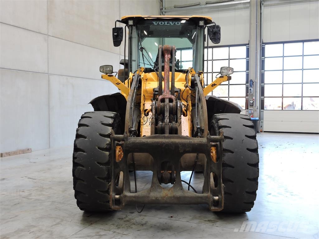 Volvo L90H لوادر بعجل