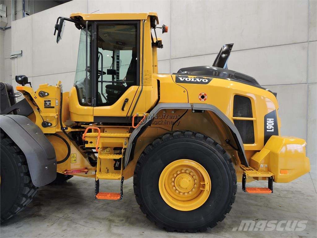 Volvo L90H New Bucket + Tyres Incarcator pe pneuri