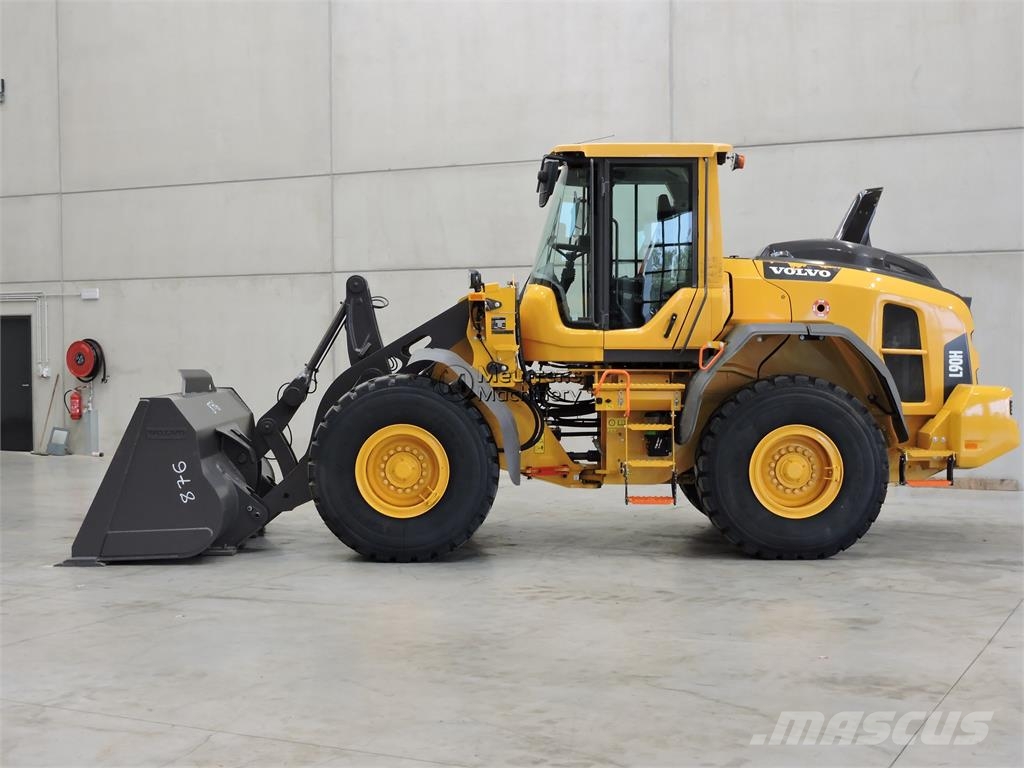 Volvo L90H New Bucket + Tyres Incarcator pe pneuri