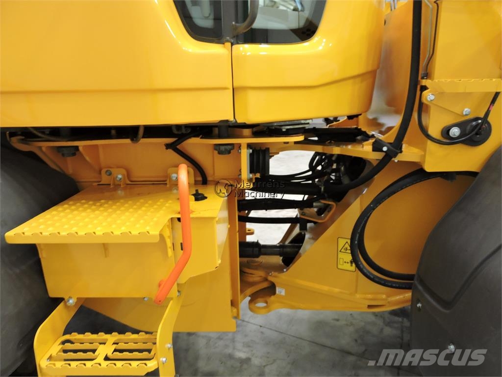 Volvo L90H New Bucket + Tyres Incarcator pe pneuri