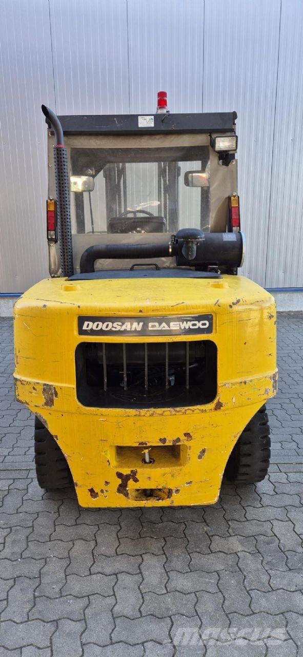 Doosan D50C-2 Dīzeļa autoiekrāvēji