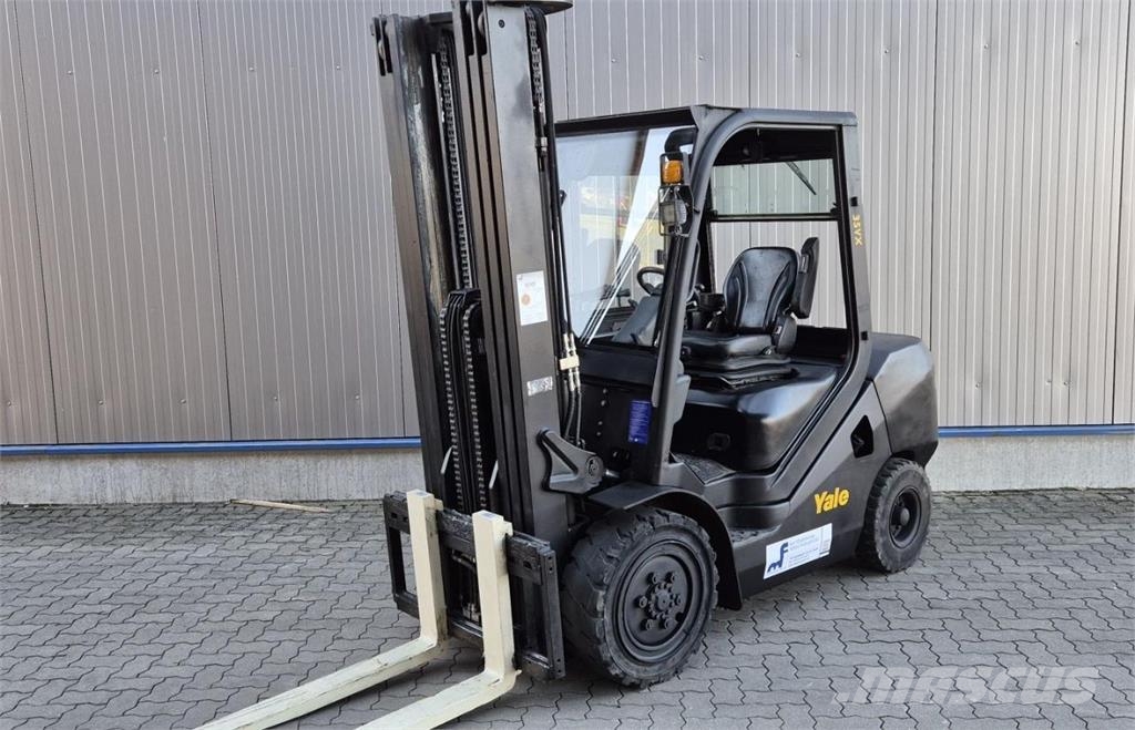 Yale UTILEV UT35P Diesel heftrucks