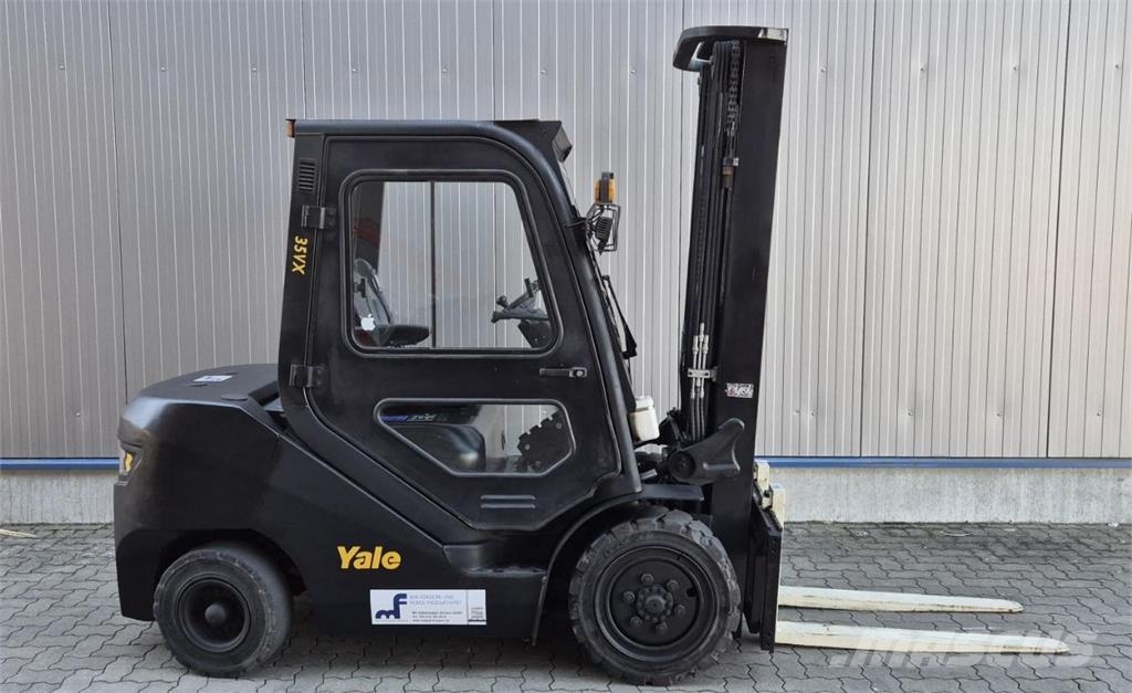 Yale UTILEV UT35P Diesel heftrucks