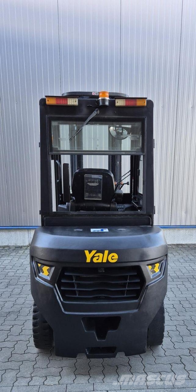 Yale UTILEV UT35P Diesel heftrucks