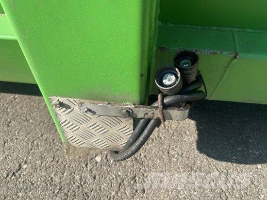 ANDERE ABROLLCONTAINER 37M³ HYDRAULISCHE KLAPPE Erikoiskontit