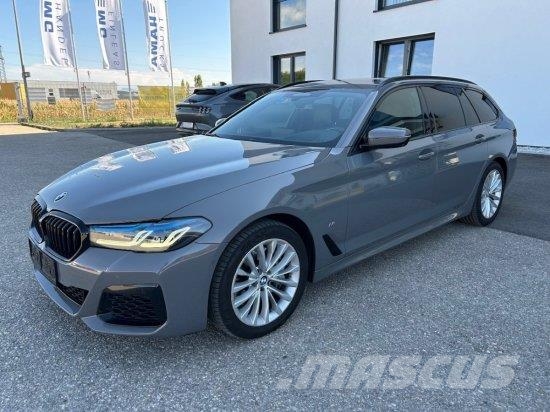 BMW 540 540IX DRIVE NAVI,HEAD-UP-DISPLAY ,PANORAMADACH Lengvieji automobiliai