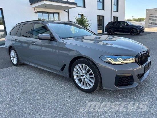 BMW 540 540IX DRIVE NAVI,HEAD-UP-DISPLAY ,PANORAMADACH Lengvieji automobiliai