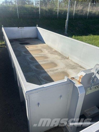  CONTAINER ABROLLER 10M³ Specielle containere