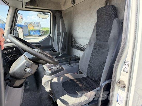 DAF LF55 220 EURO 4 Pritsche & Plane
