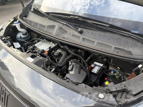 Fiat ULYSSE 6-GANG AUTOMATIK PANORAMADACH, SEHR GUTE A Furgooniga kaubikud