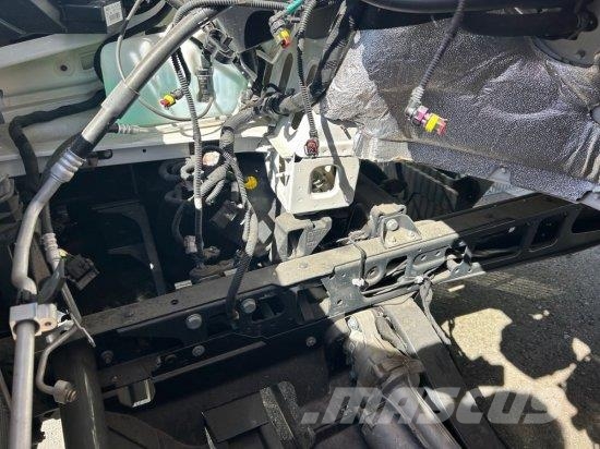 Iveco DAILY 40 - 180 FAHRGESTELL, E6 OHNE MOTOR/OHNE GET Andre varebiler