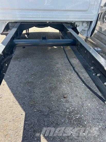 Iveco DAILY 40 - 180 FAHRGESTELL, E6 OHNE MOTOR/OHNE GET Andre varebiler