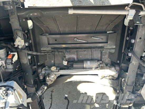 Iveco DAILY 40 - 180 FAHRGESTELL, E6 OHNE MOTOR/OHNE GET Andre varebiler