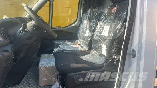 Iveco DAILY 40 - 180 FAHRGESTELL, E6 OHNE MOTOR/OHNE GET Andre varebiler
