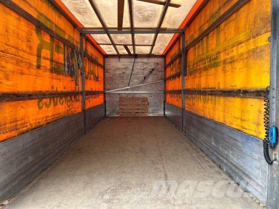 Iveco EUROCARGO 120E22 PLANE, SCHALTER LBW شاحنات بغطاء جانبي